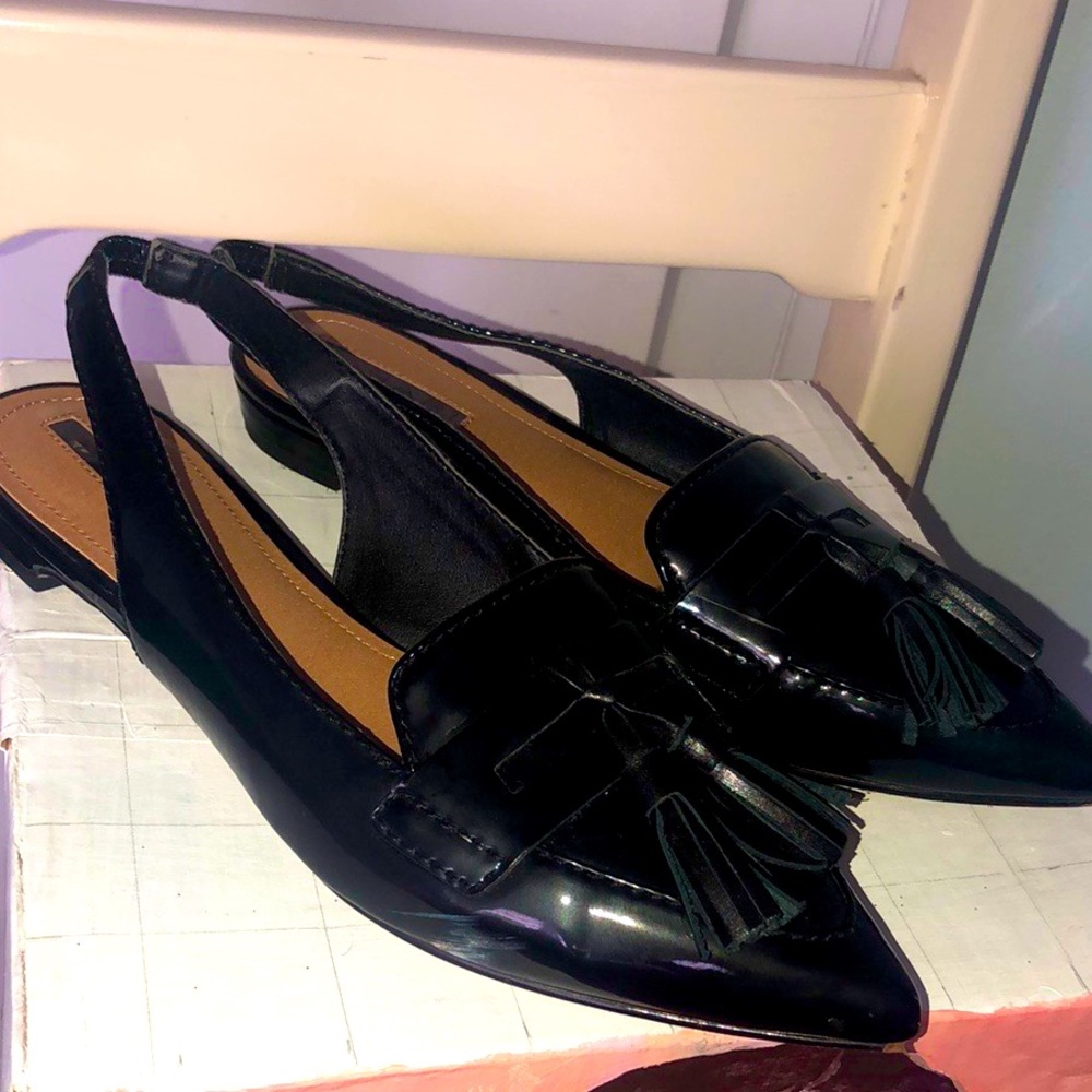 Tahari sling-backs!